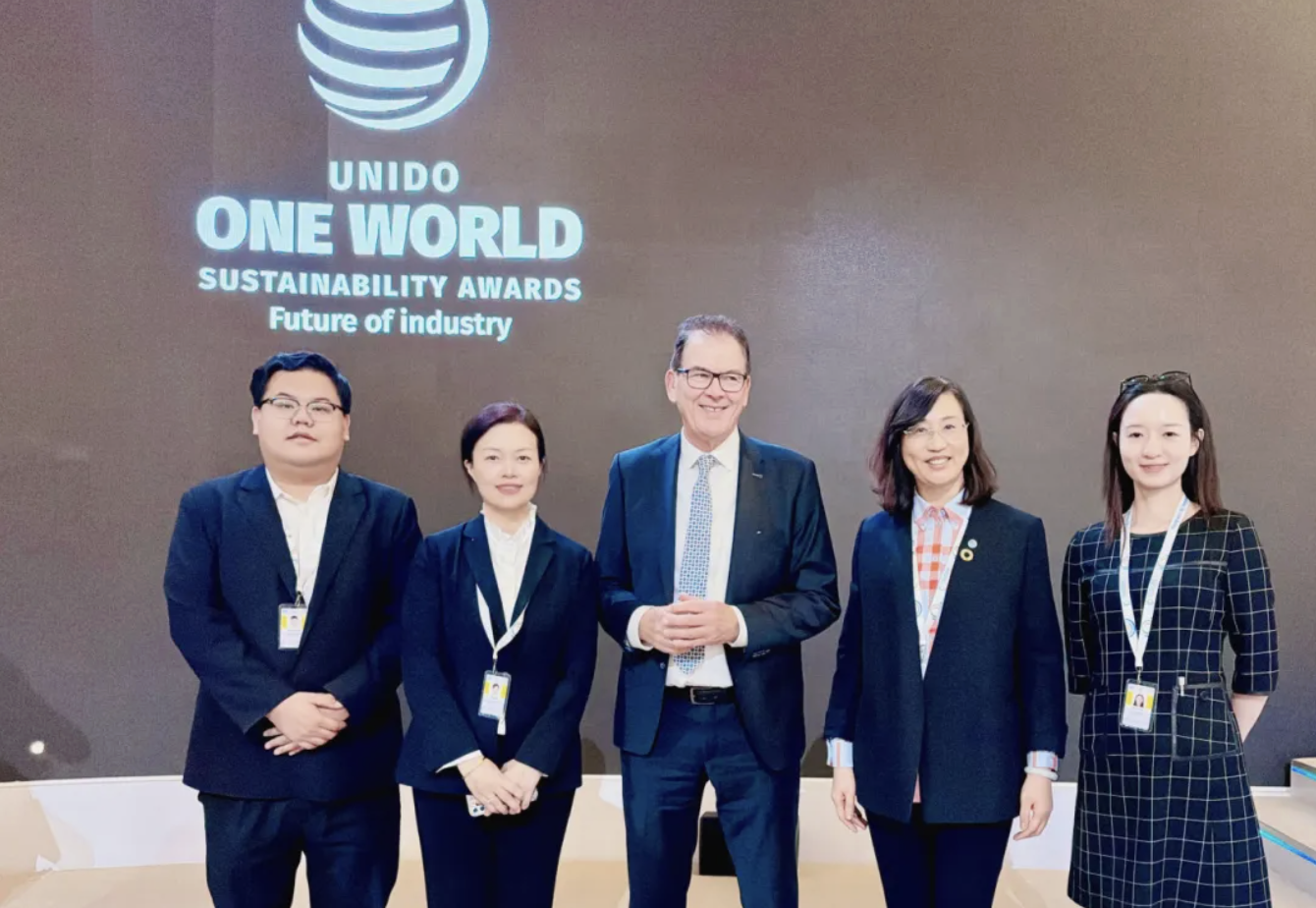 截屏2025-12-01 17.30.54