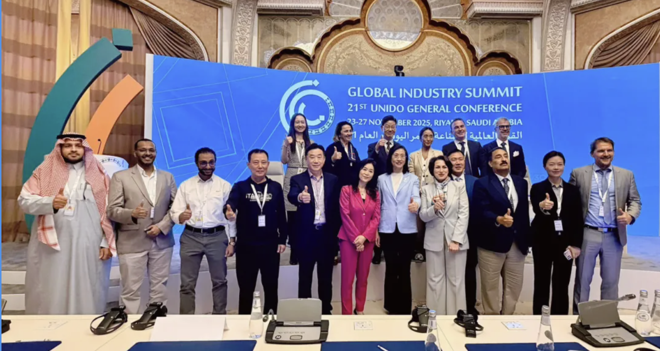 截屏2025-12-01 17.31.58